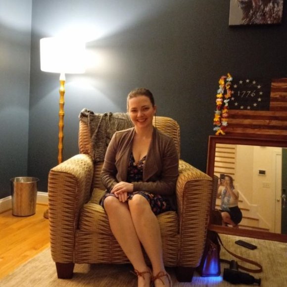 Meet your Posher, Jessica - Picture 2 of 3